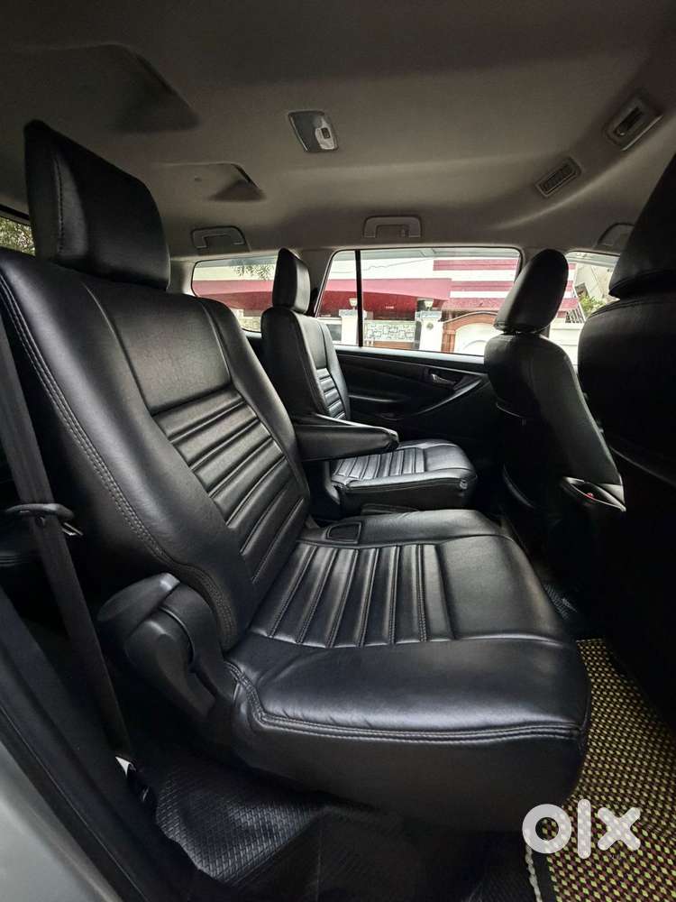 Toyota Innova Crysta 2.4 G Plus Mt 7 Str, 2022, Diesel
