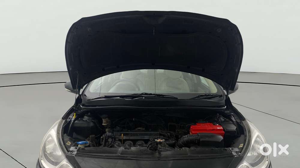 Hyundai Verna Fluidic 1.6 Vtvt Sx, 2013, Petrol