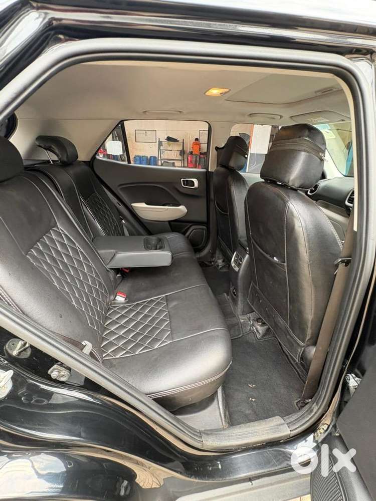 Hyundai Venue 2022 Petrol Well Maintained