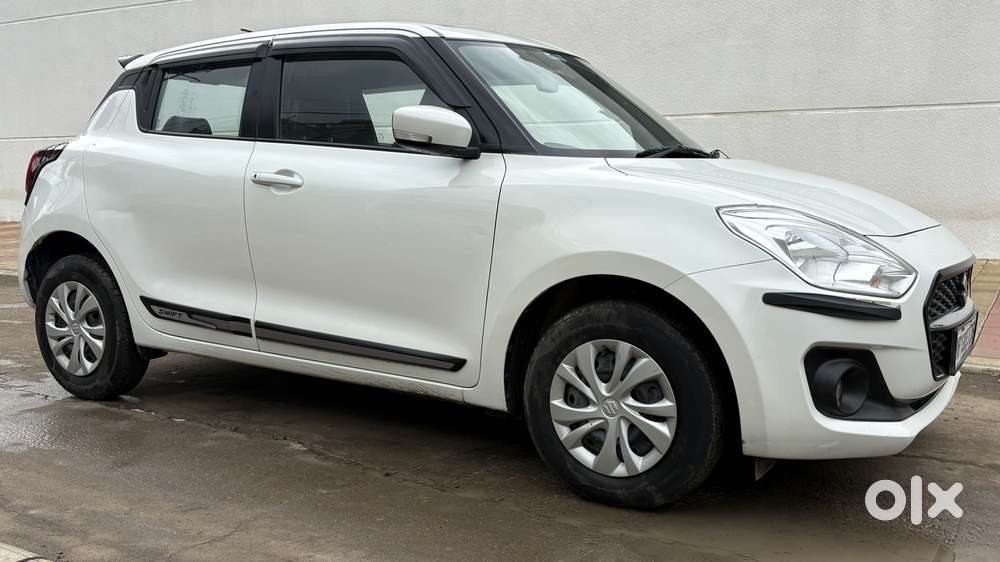 Maruti Suzuki Swift Vxi, 2022, Petrol