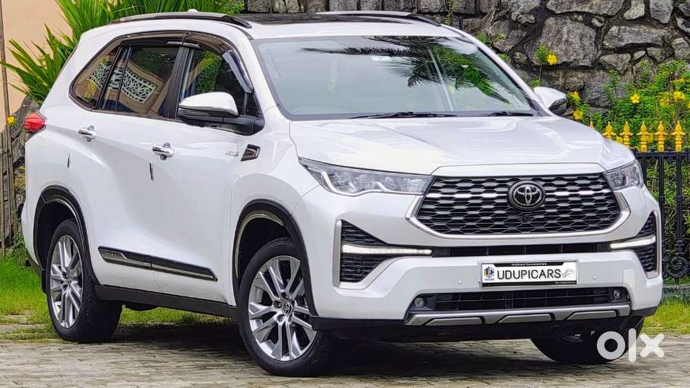 Toyota Innova Hycross 2.0 Zx (o) Hybrid 7 Str, 2024, Petrol