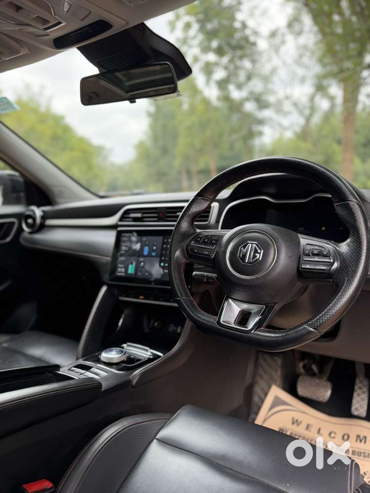 Mg Zs Ev Exclusive Iconic Ivory, 2023, Electric