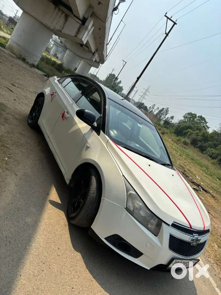 Chevrolet Cruze 2012 Diesel 135000 Km Driven