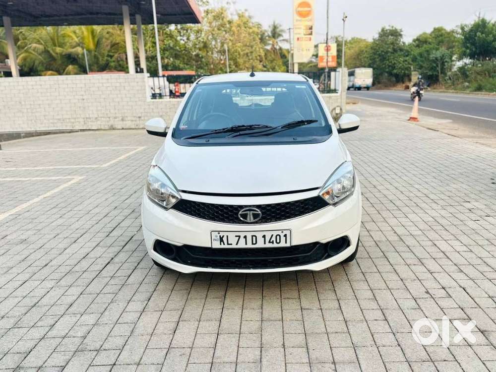 Tata Tiago 1.2 Revotron Xt, 2016, Petrol