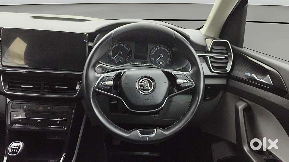Skoda Kushaq 1.0 Tsi Style, 2022, Petrol