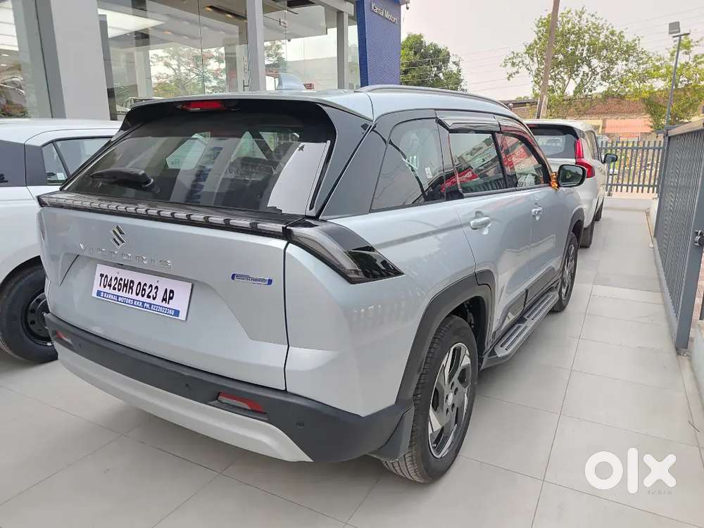 Model Zxi (o) Silver With Top Model Alloys