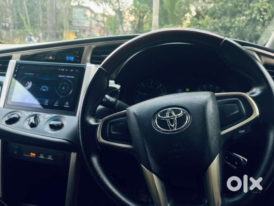 Toyota Innova Crysta 2.8 Gx At, 2016, Diesel