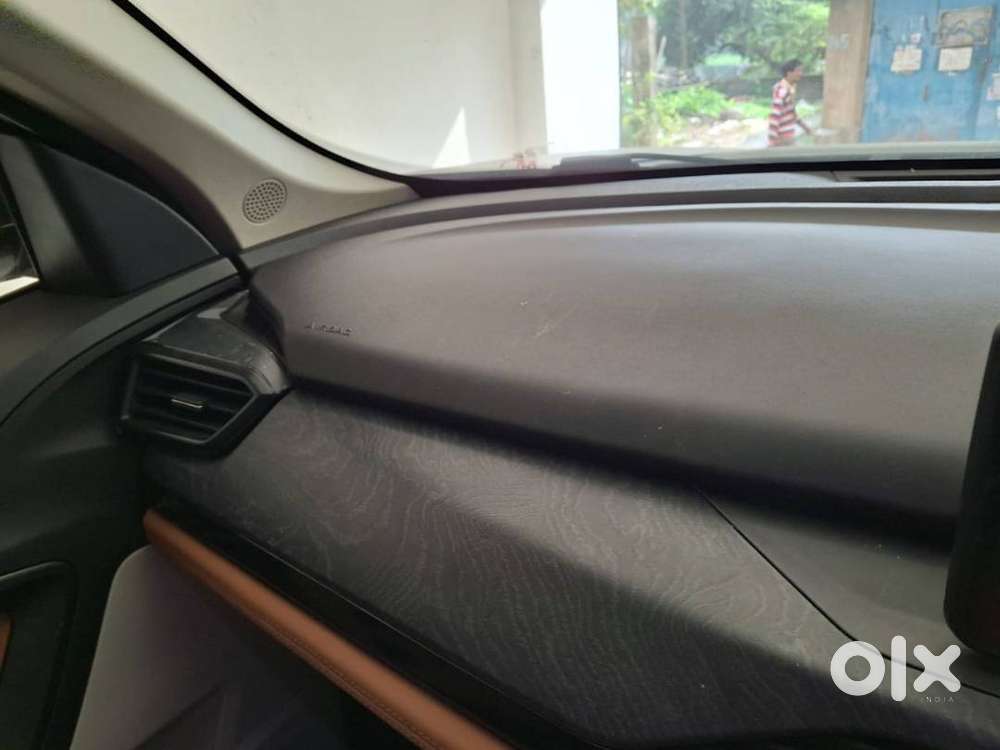 Brand New Cindition Tata Safari Less Driven