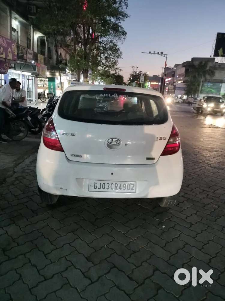 Hyundai Elite I20 2010 Diesel 150000 Km Driven