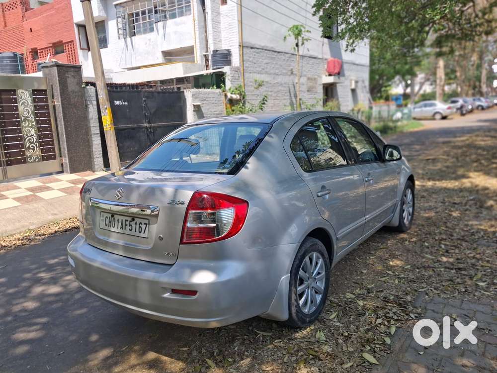 Maruti Suzuki Sx4 Zxi, 2011, Petrol