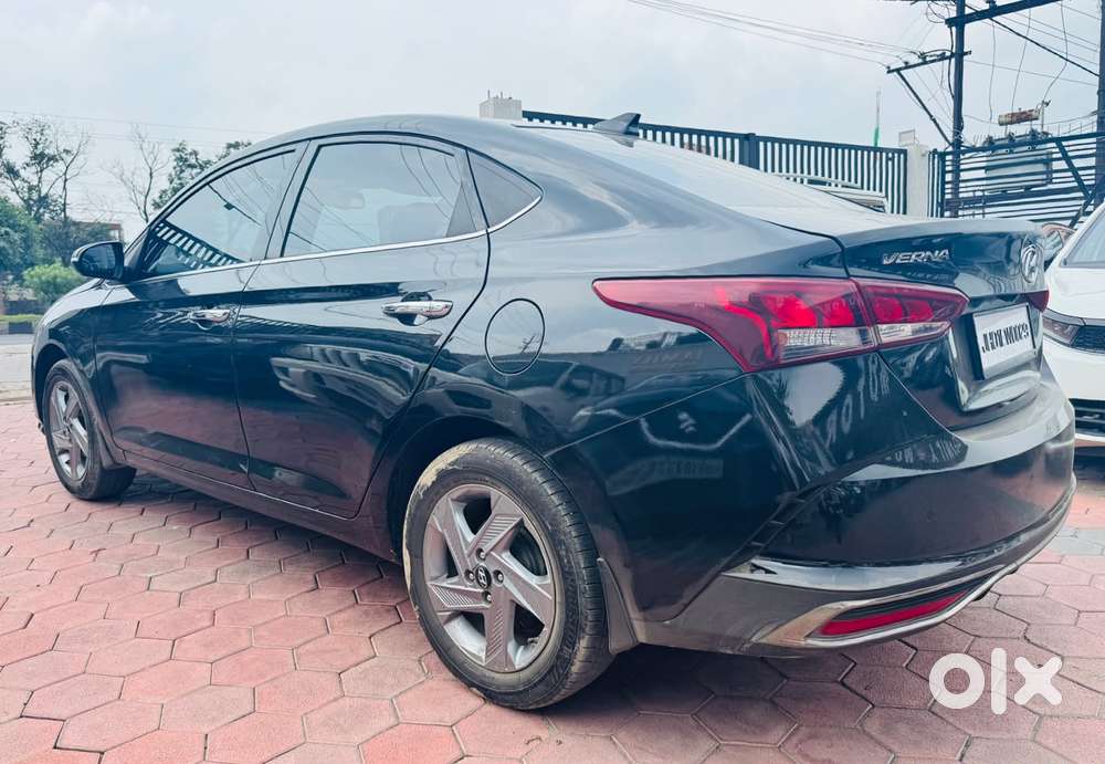 Hyundai Verna 1.5 Sx (o) Turbo Petrol Mt, 2022, Petrol