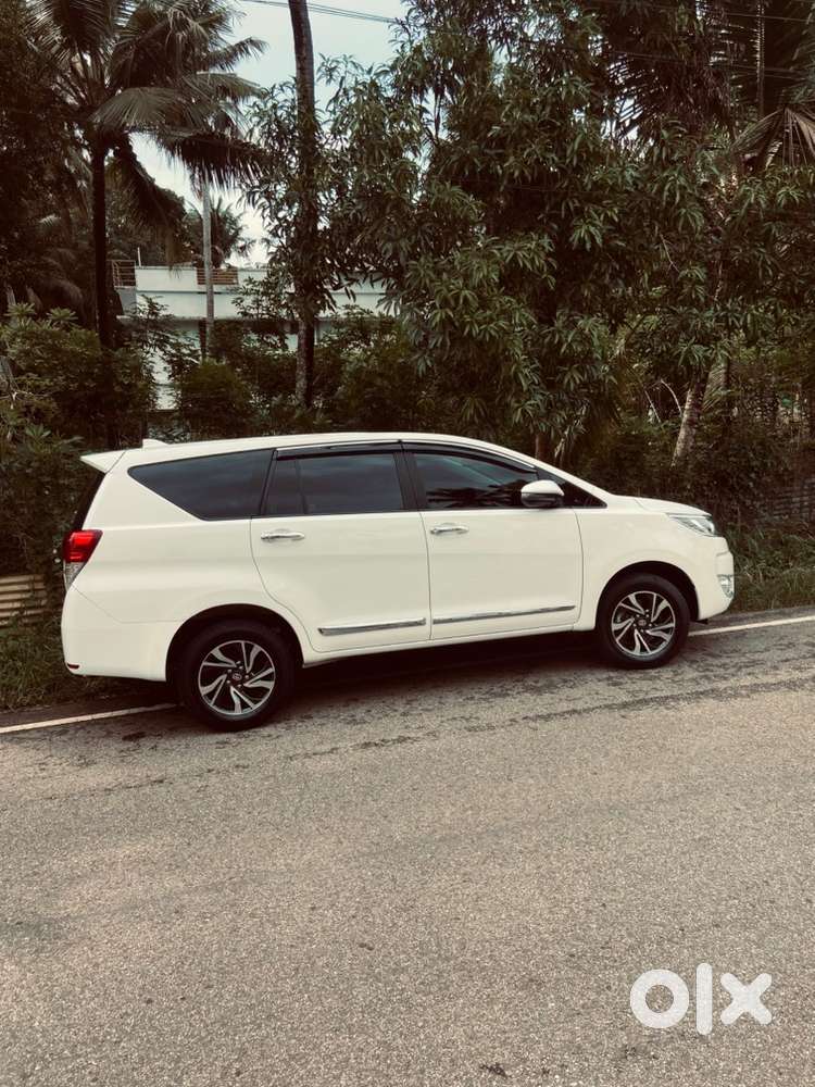 Toyota Innova Crysta 2026 Diesel 10500 Km Driven