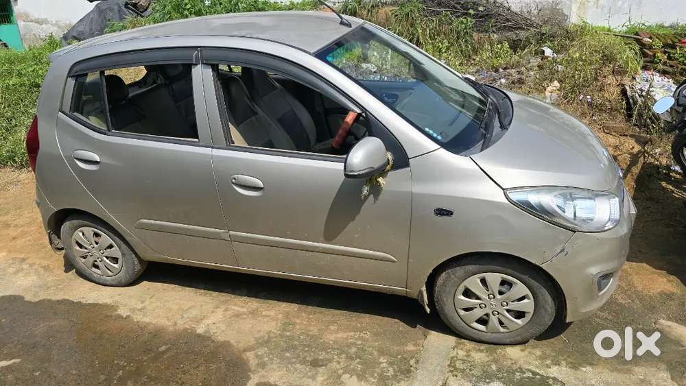 Hyundai I10 Sportz Petrol 2011
