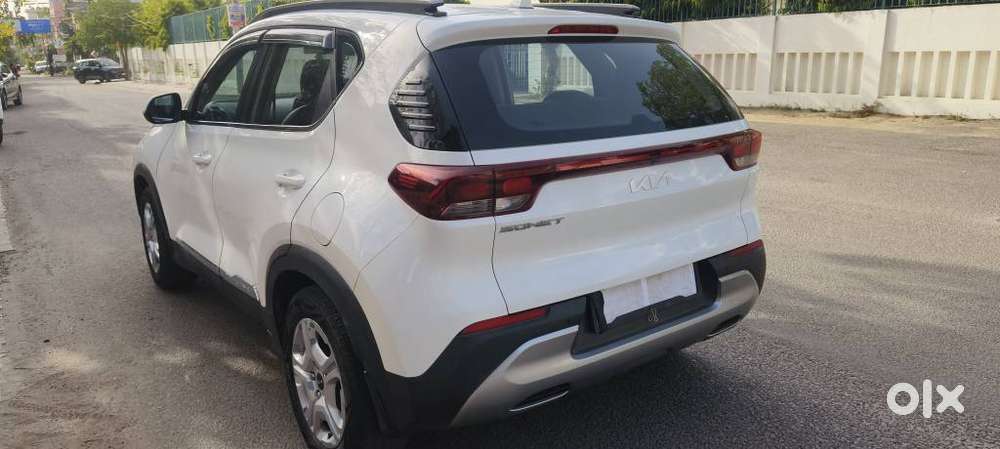 Kia Sonet, 2021, Petrol
