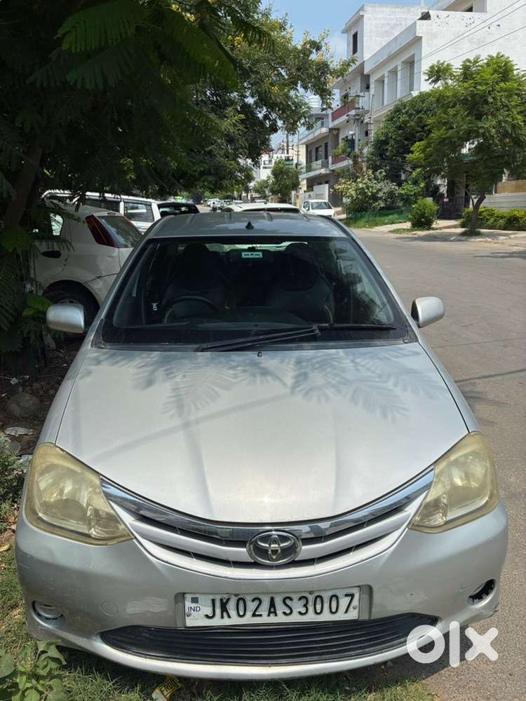 Toyota Etios 1.5 G Manual 2011