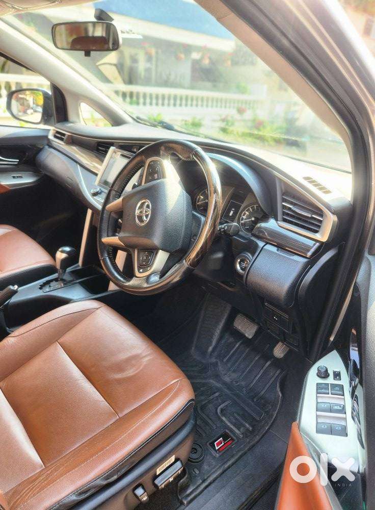 Toyota Innova Crysta 2.8z Automatic, 2018, Diesel