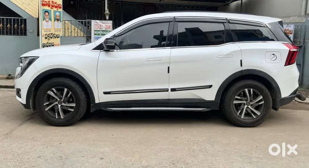 Mahindra Xuv700 2022 Petrol Well Maintained