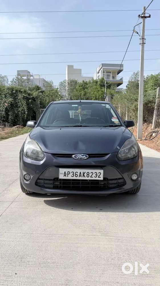 Ford Figo Petrol Manual 2011