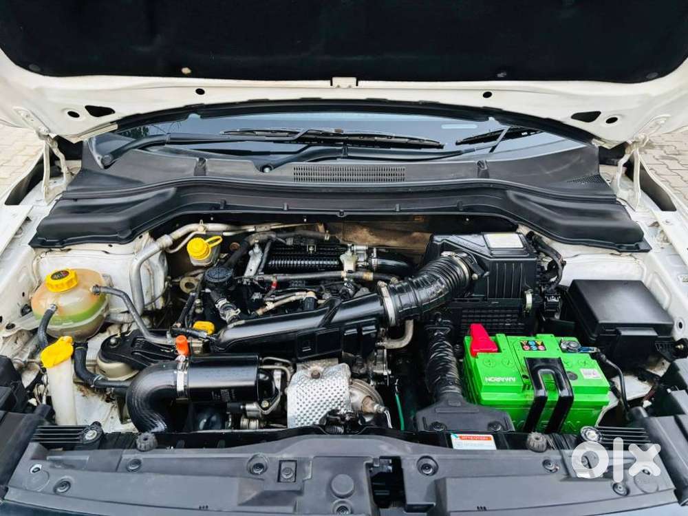 Mahindra Xuv300 W8, 2020, Petrol