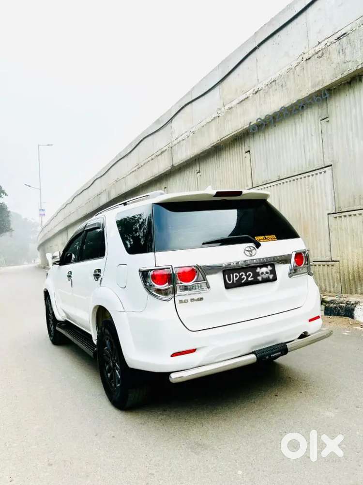 (argent,sale) Fortuner Car 2013 Model Km 1,57,000