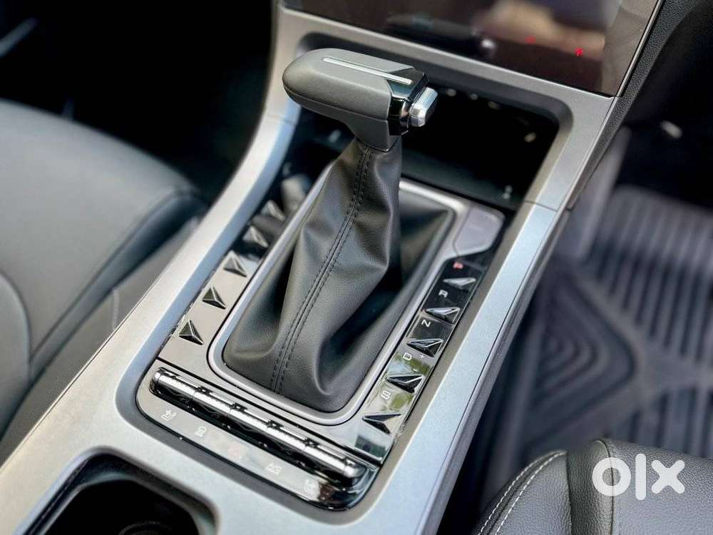 Mg Hector Sharp Pro 1.5 Turbo Cvt, 2025, Petrol