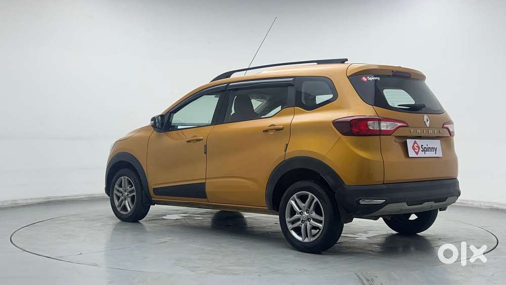 Renault Triber Rxz, 2022, Petrol