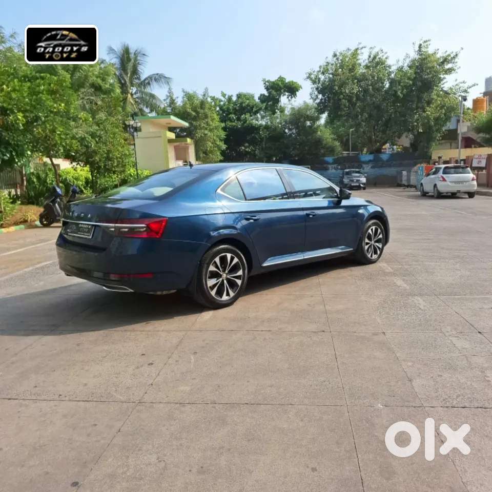 Skoda Superb 2.0 L&k Tsi At, 2022, Petrol