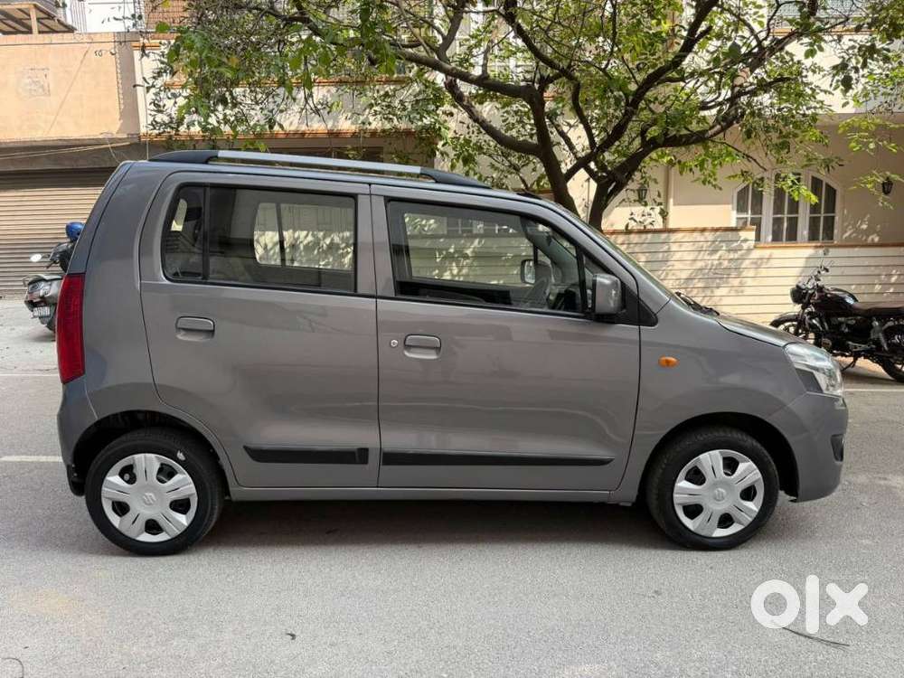 Maruti Suzuki Wagon R Amt Vxi Plus, 2018, Petrol
