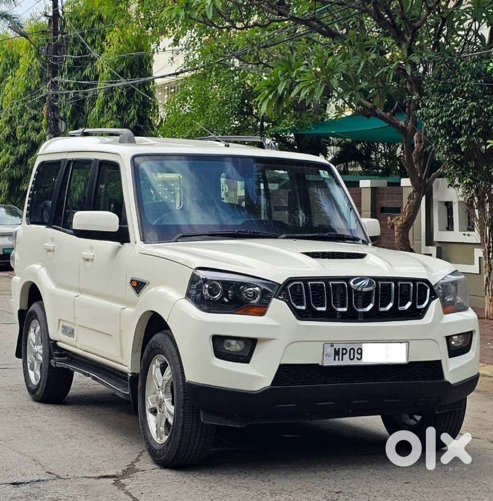 Mahindra Scorpio S10, 2015, Diesel