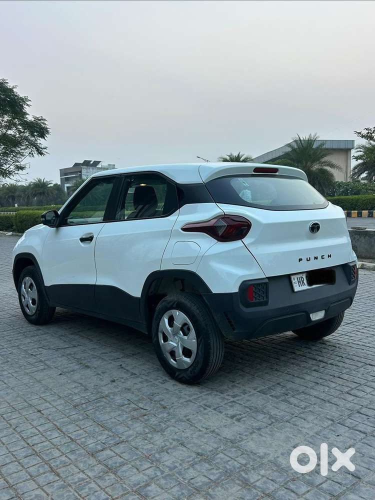Tata Punch Pure, 2025, Petrol