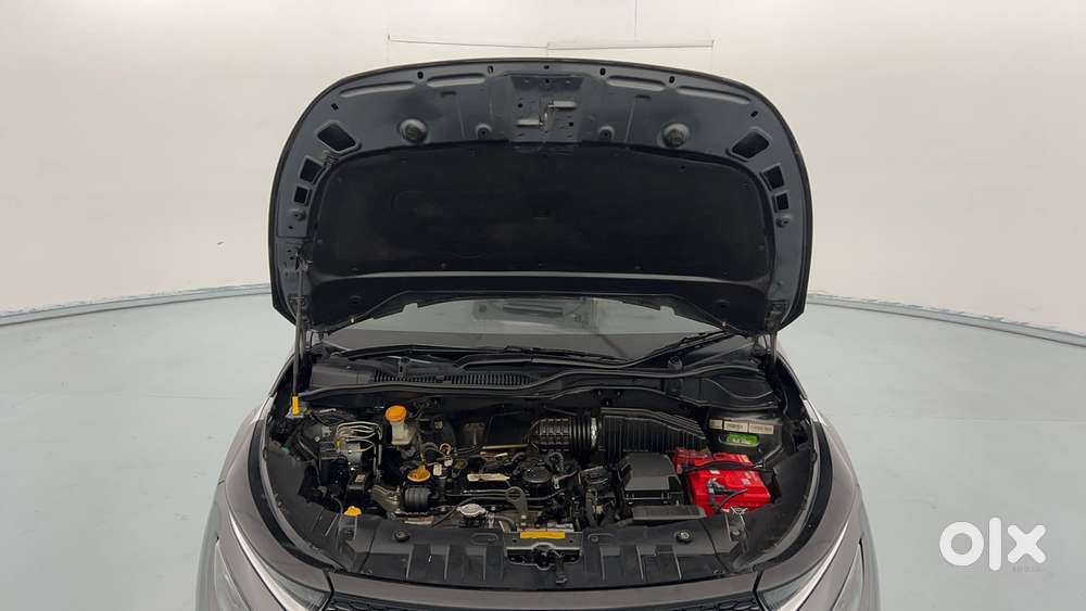 Tata Altroz Xz, 2022, Petrol