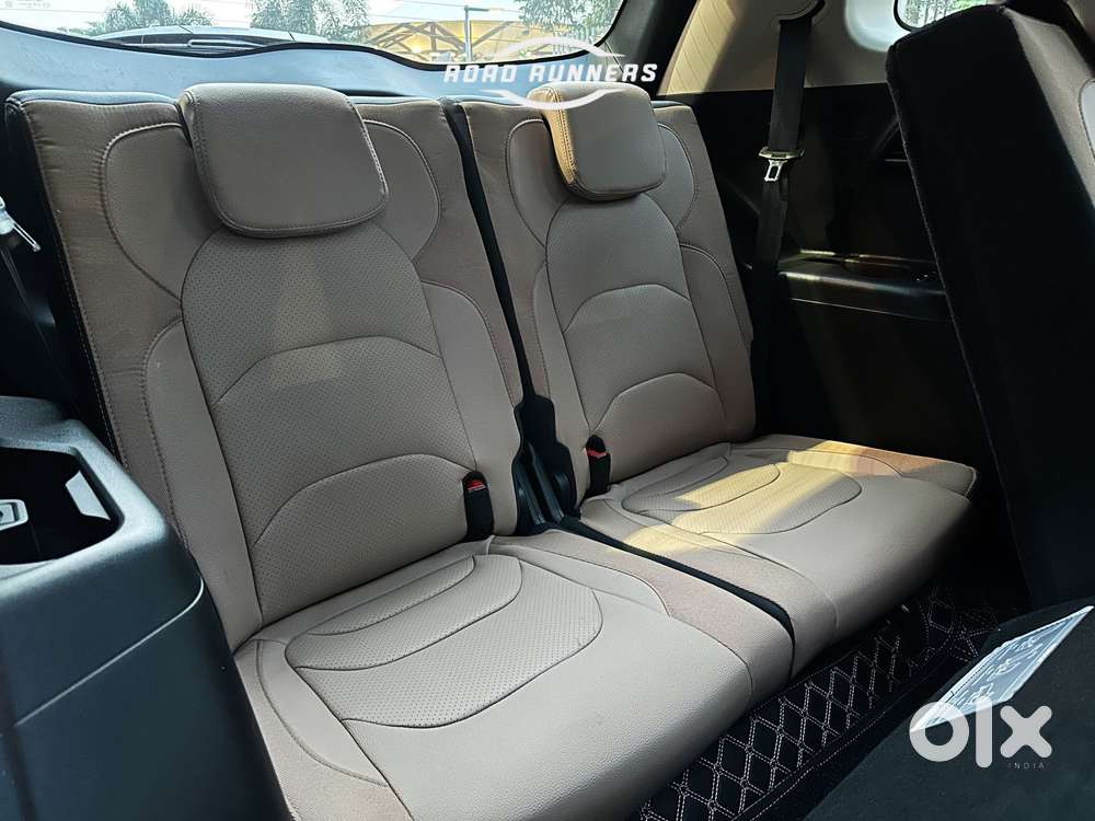 Mg Hector Plus Sharp Pro 1.5 Turbo Petrol Cvt 7 Str, 2026, Petrol