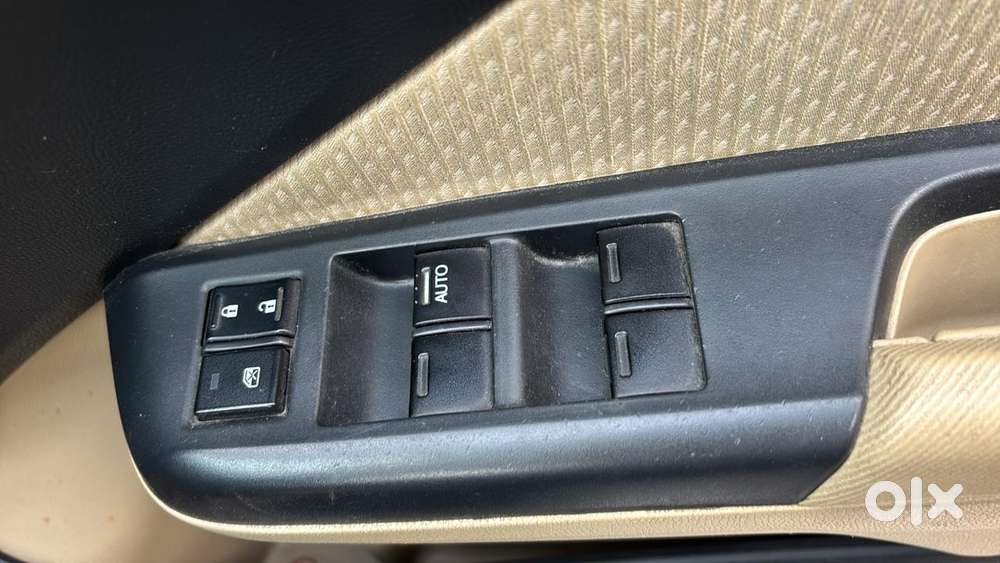 Honda City I-vtec V, 2017, Petrol