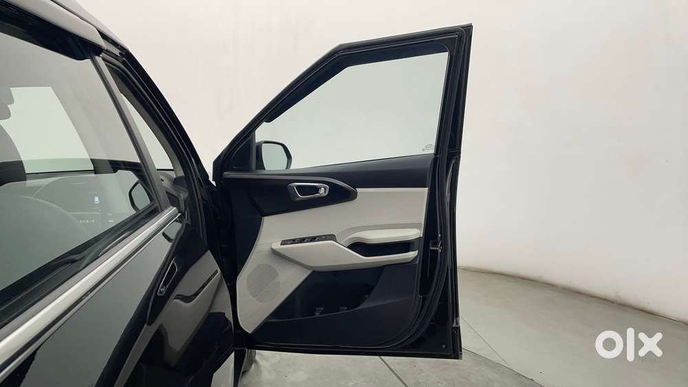 Kia Carens Clavis Htk, 2025, Petrol