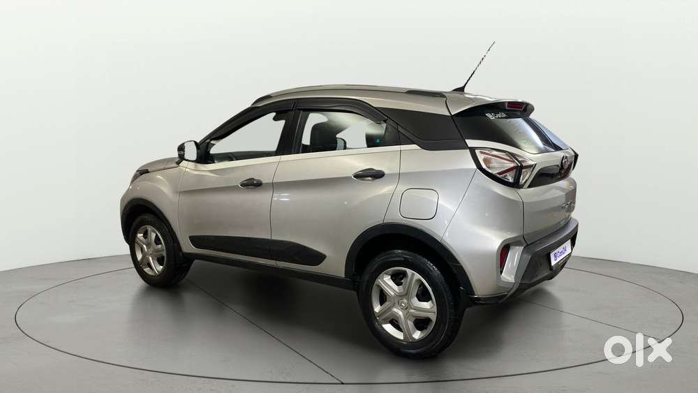 Tata Nexon 1.5 Revotorq Xma Amt (s), 2021, Petrol