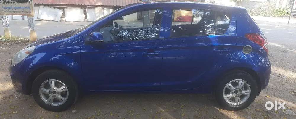 Hyundai New I20 2011 Diesel 81000 Km Driven.