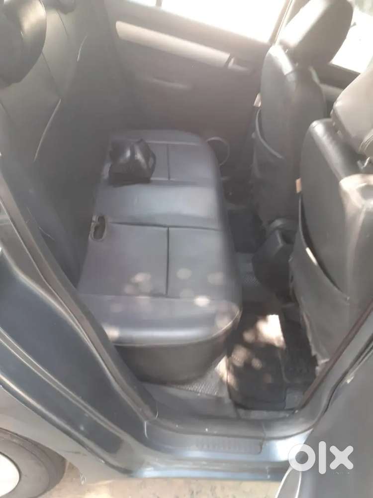 Maruti Suzuki Swift Vdi 2012