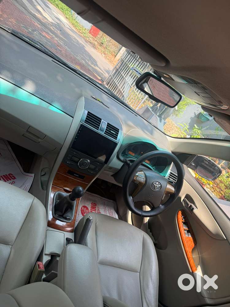 Toyota Corolla Altis 2010 Model