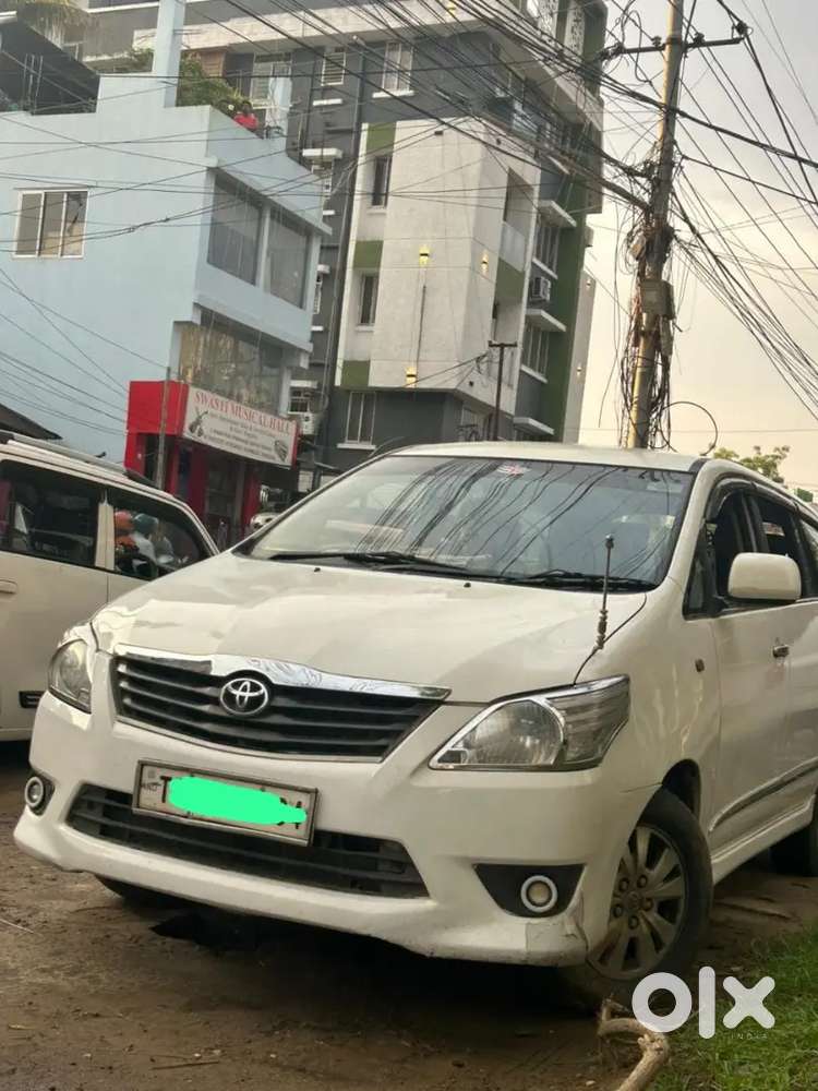 Toyota Innova 2013 Diesel Well Maintained