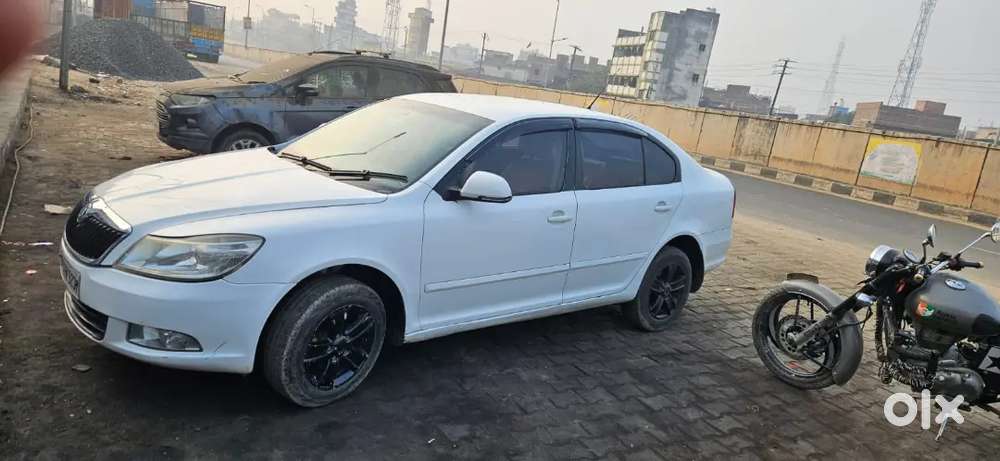 Skoda Laura Elegance 2014