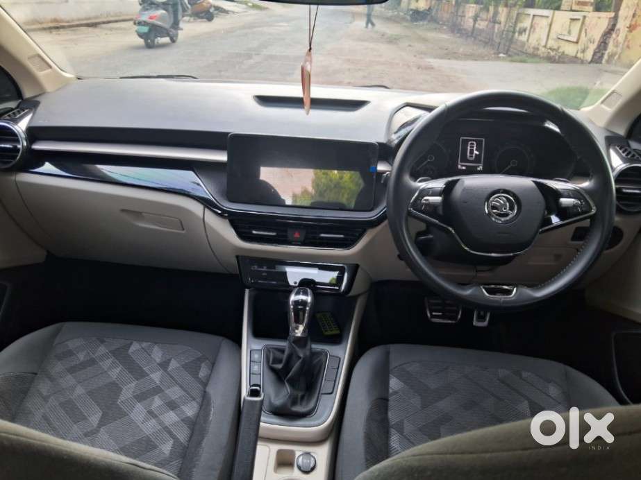 Skoda Slavia Anniversary Edition 1.0l Tsi At, 2025, Petrol