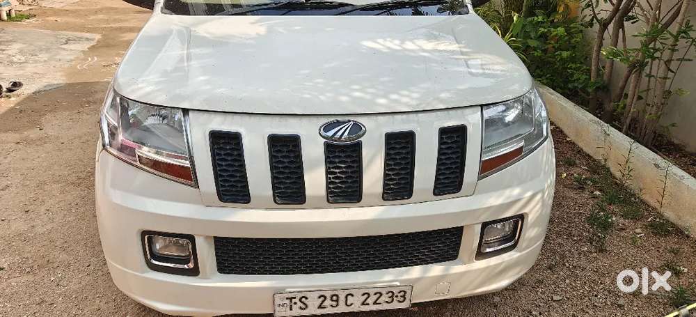 Mahindra Tuv 300 T8 2017 Diesel 76300 Km Driven