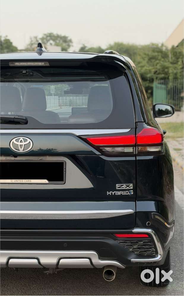 Toyota Innova Hycross 2.0 Zx (o) Hybrid 7 Str, 2024, Petrol
