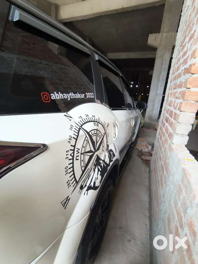 Xuv 500 W10 Selling
