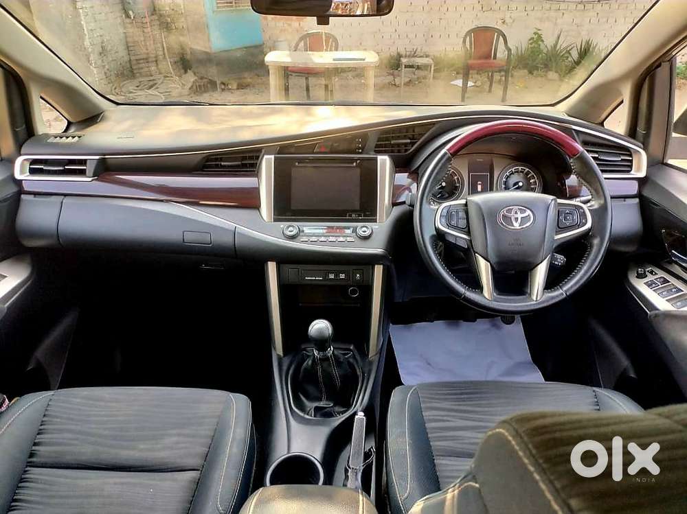 Toyota Innova Crysta 2.7 V, 2020, Petrol