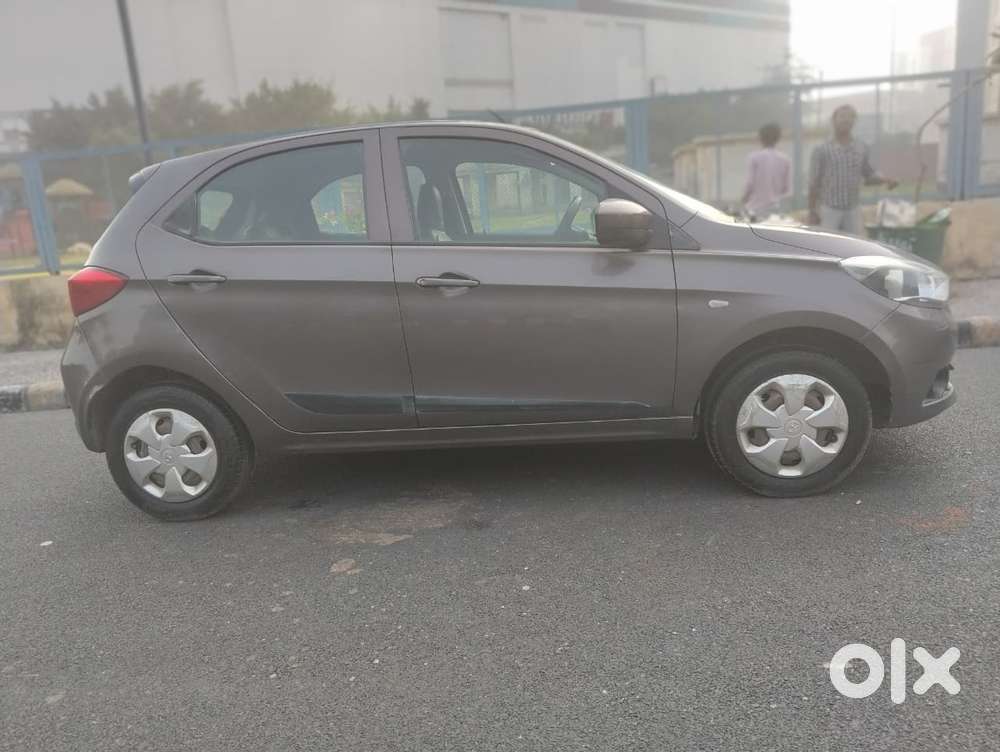 Tata Tiago 1.2 Revotron Xt (o), 2019, Petrol