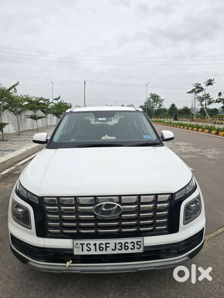 Hyundai Venue 1.0 Sx (o) Turbo Dct, 2023, Petrol