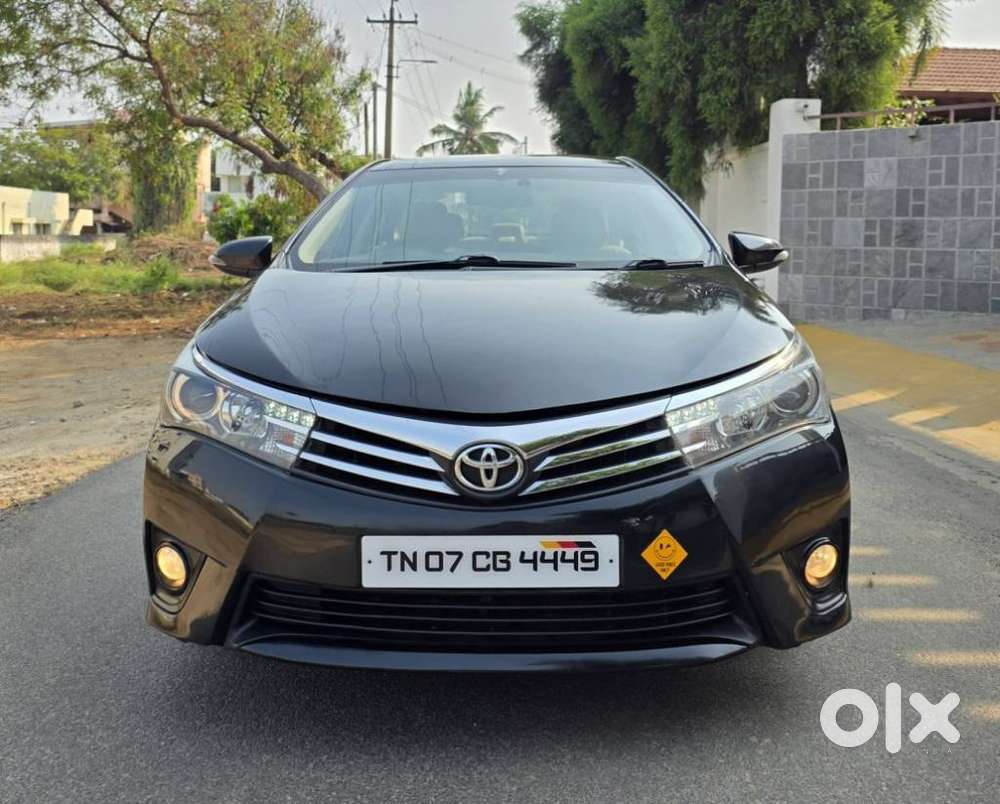Toyota Corolla Altis 2010-2013 Gl, 2015, Petrol