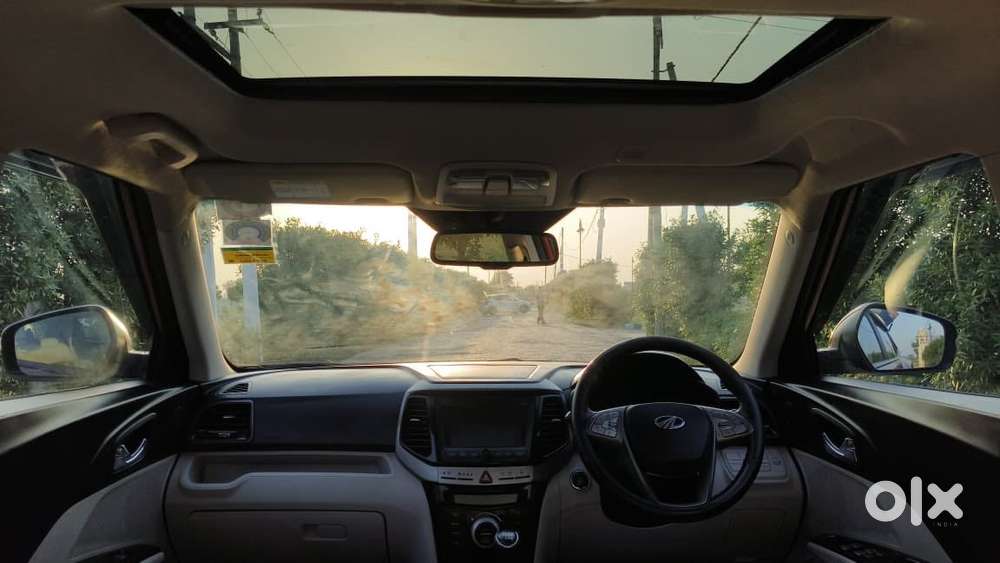 Mahindra Xuv300 W8 Option Dual Tone Diesel, 2021, Diesel