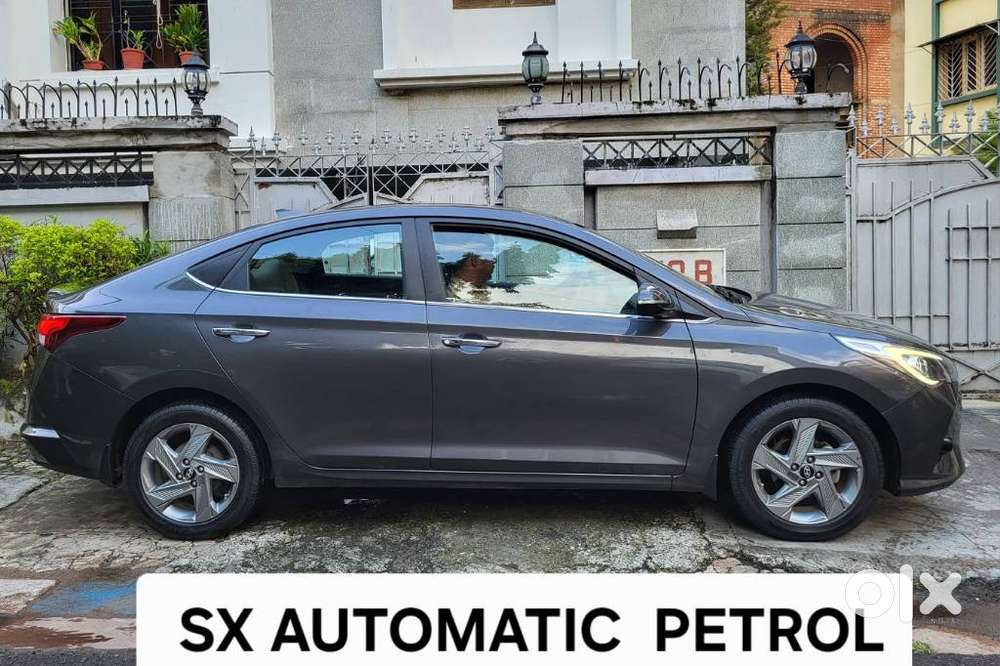 Hyundai Verna 1.5 Sx Ivt, 2022, Petrol